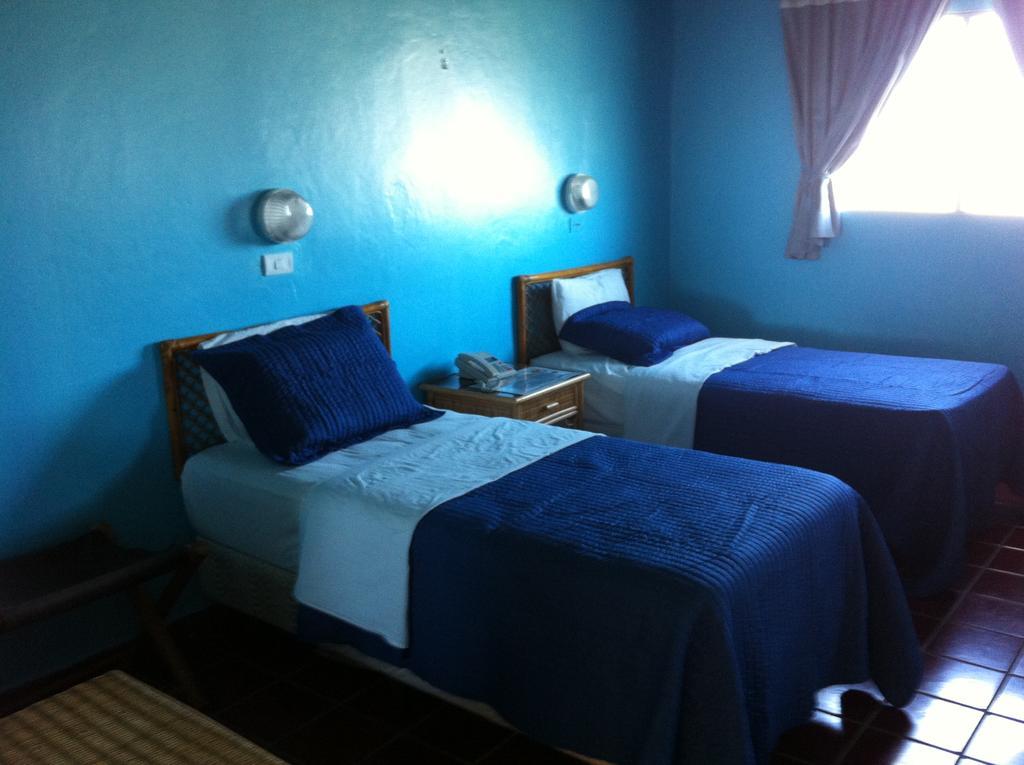Hotel Caribe Barahona エクステリア 写真