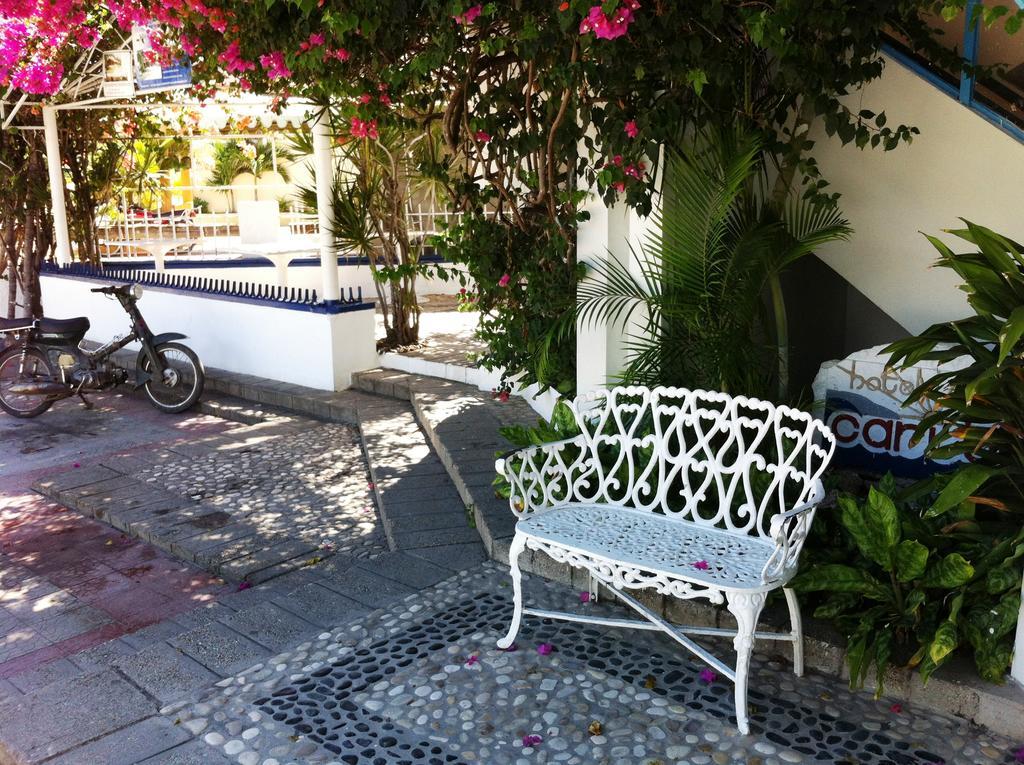 Hotel Caribe Barahona エクステリア 写真