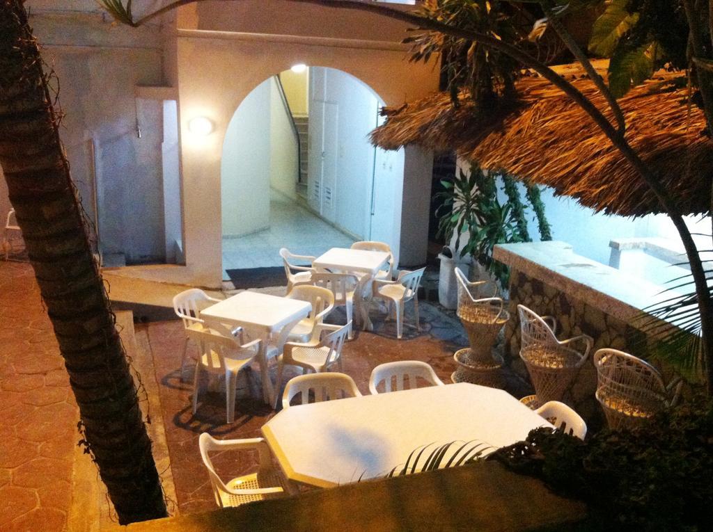 Hotel Caribe Barahona エクステリア 写真