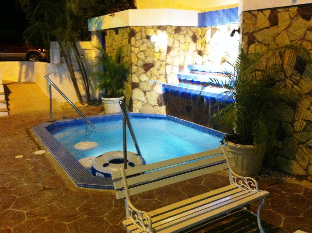 Hotel Caribe Barahona エクステリア 写真