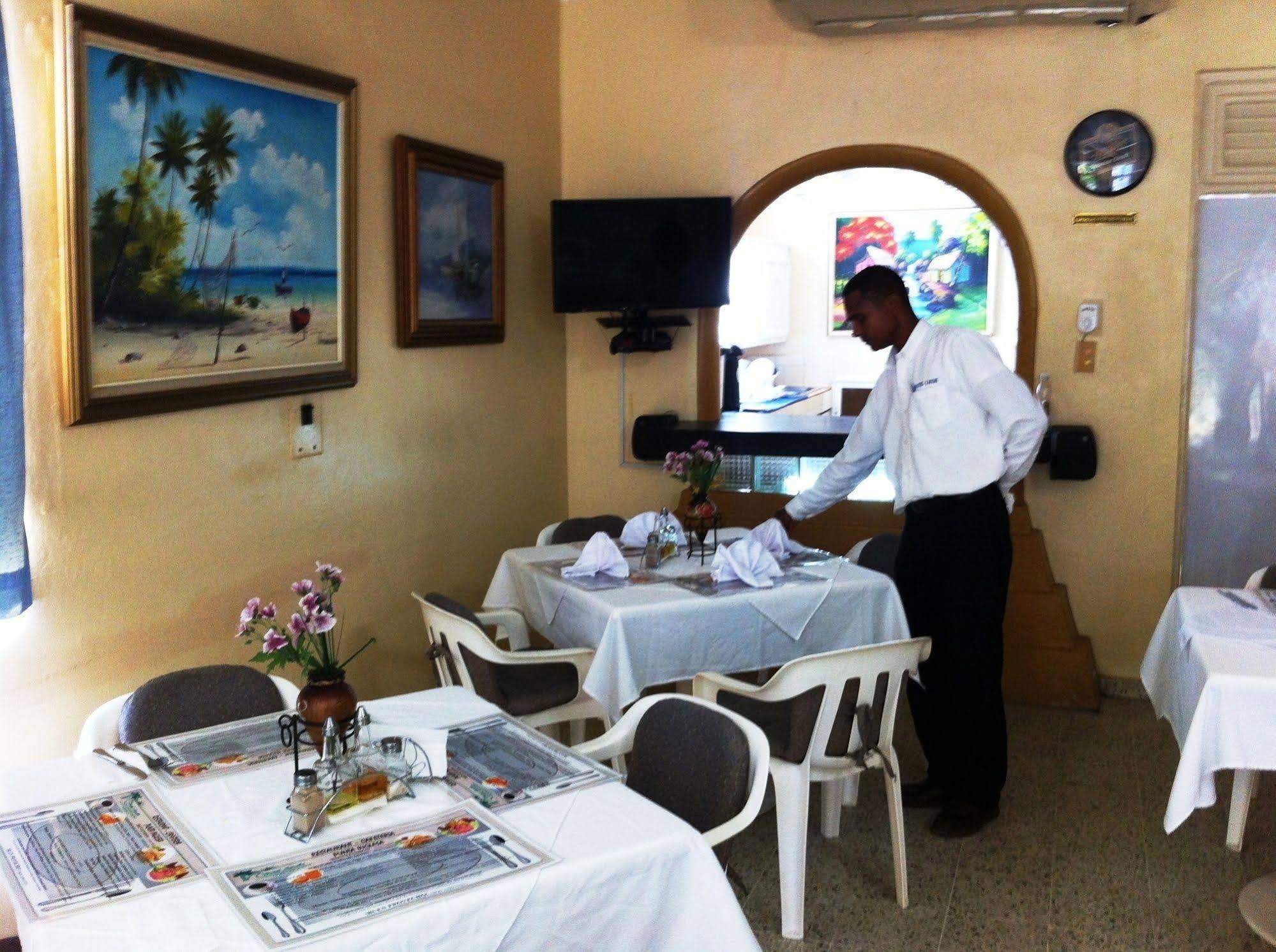 Hotel Caribe Barahona エクステリア 写真