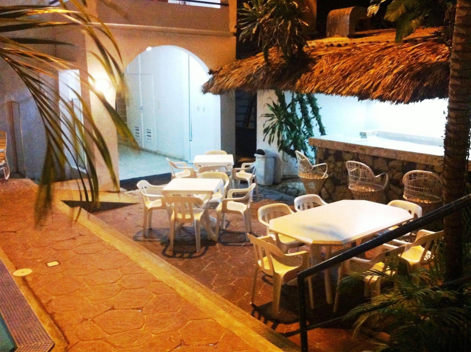 Hotel Caribe Barahona エクステリア 写真